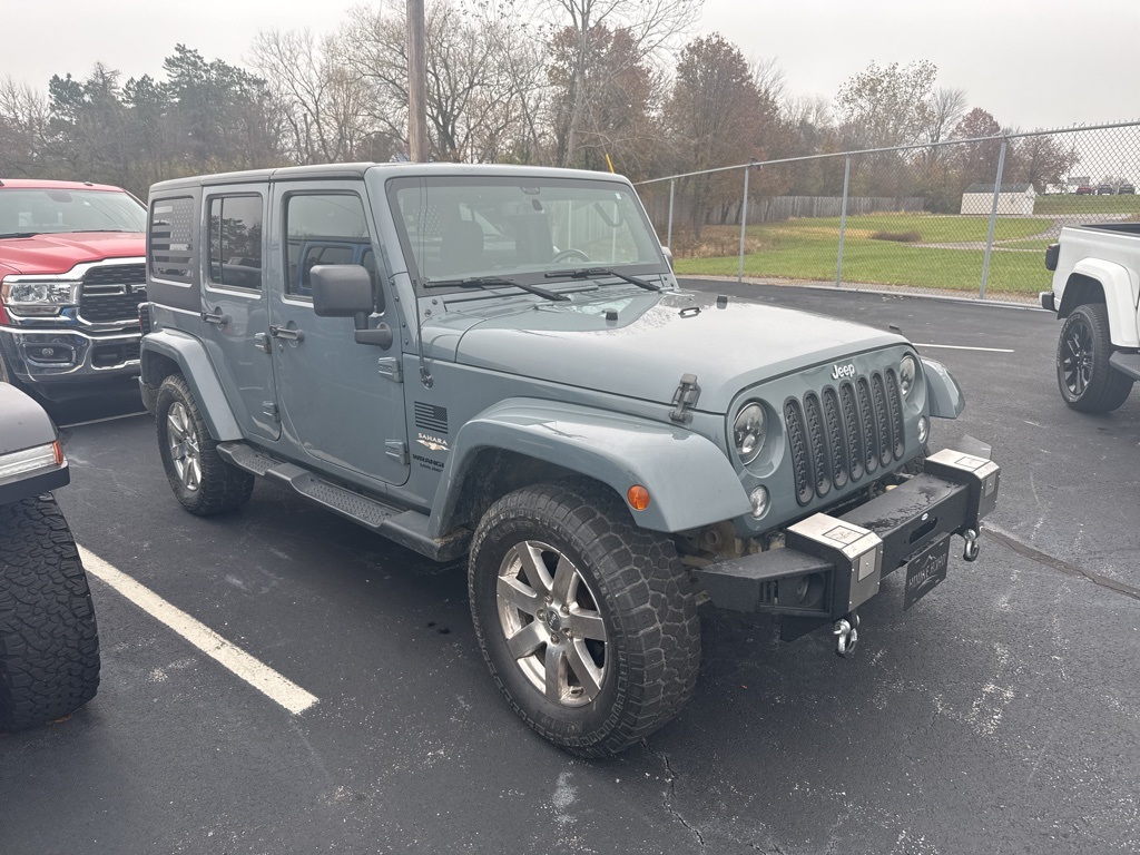 2015 Jeep Wrangler Unlimited Sahara photo 4