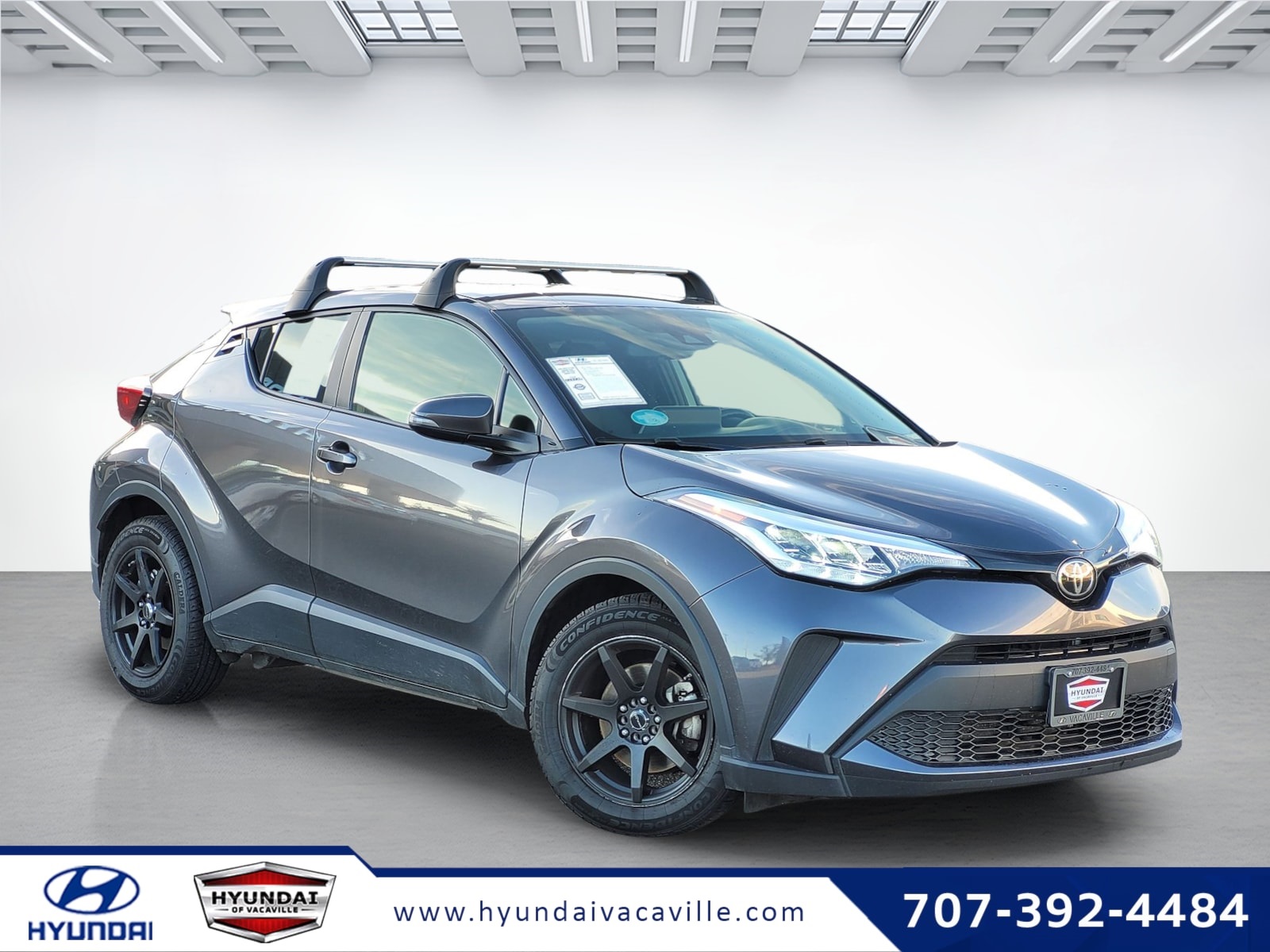 2021 Toyota C-HR LE's photo