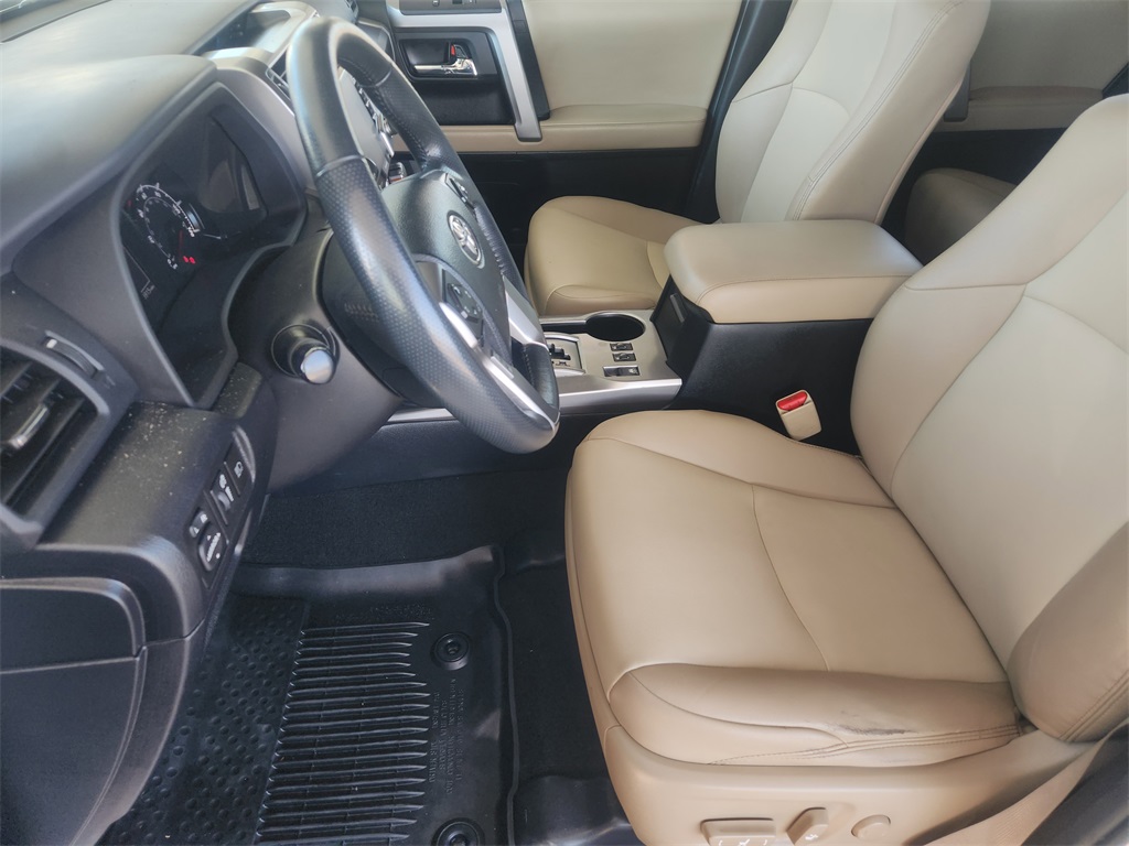 2021 Toyota 4Runner SR5 Premium photo 11