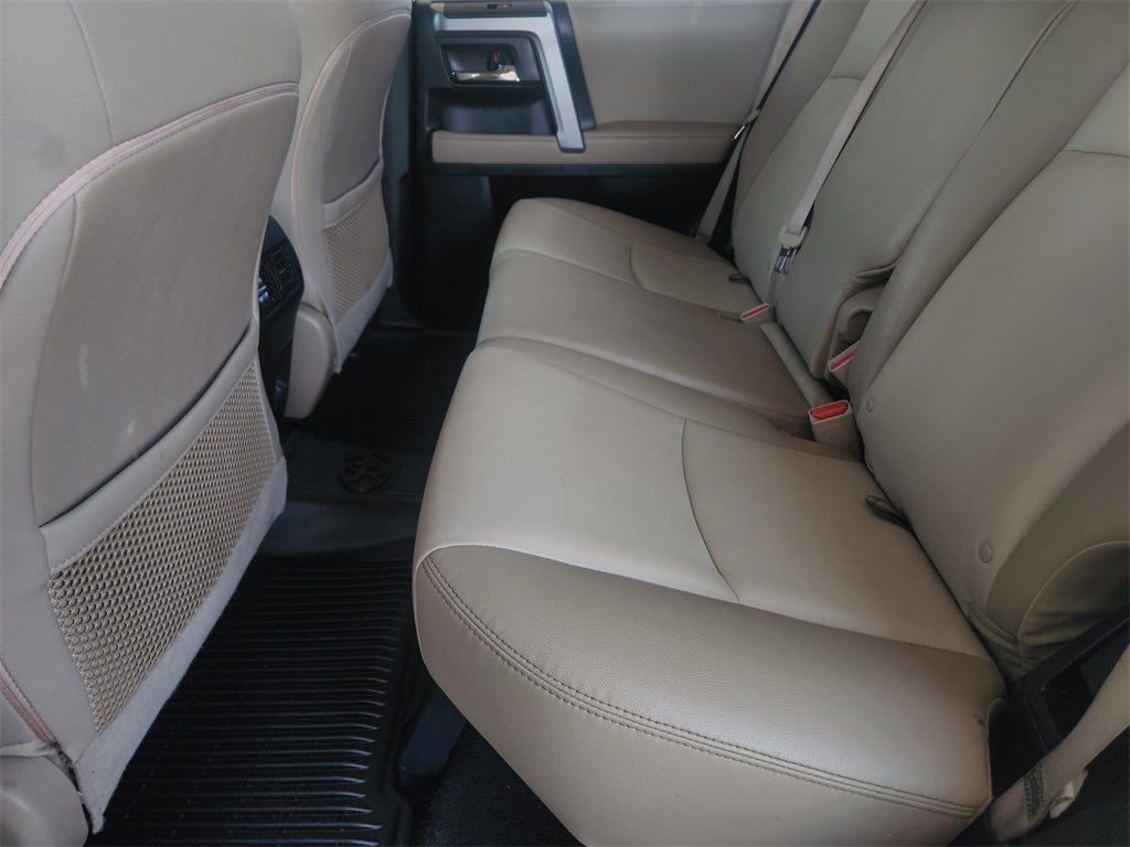 2021 Toyota 4Runner SR5 Premium photo 26