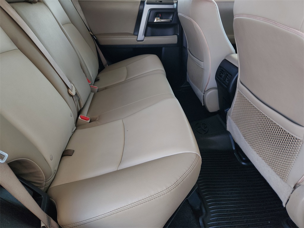 2021 Toyota 4Runner SR5 Premium photo 27