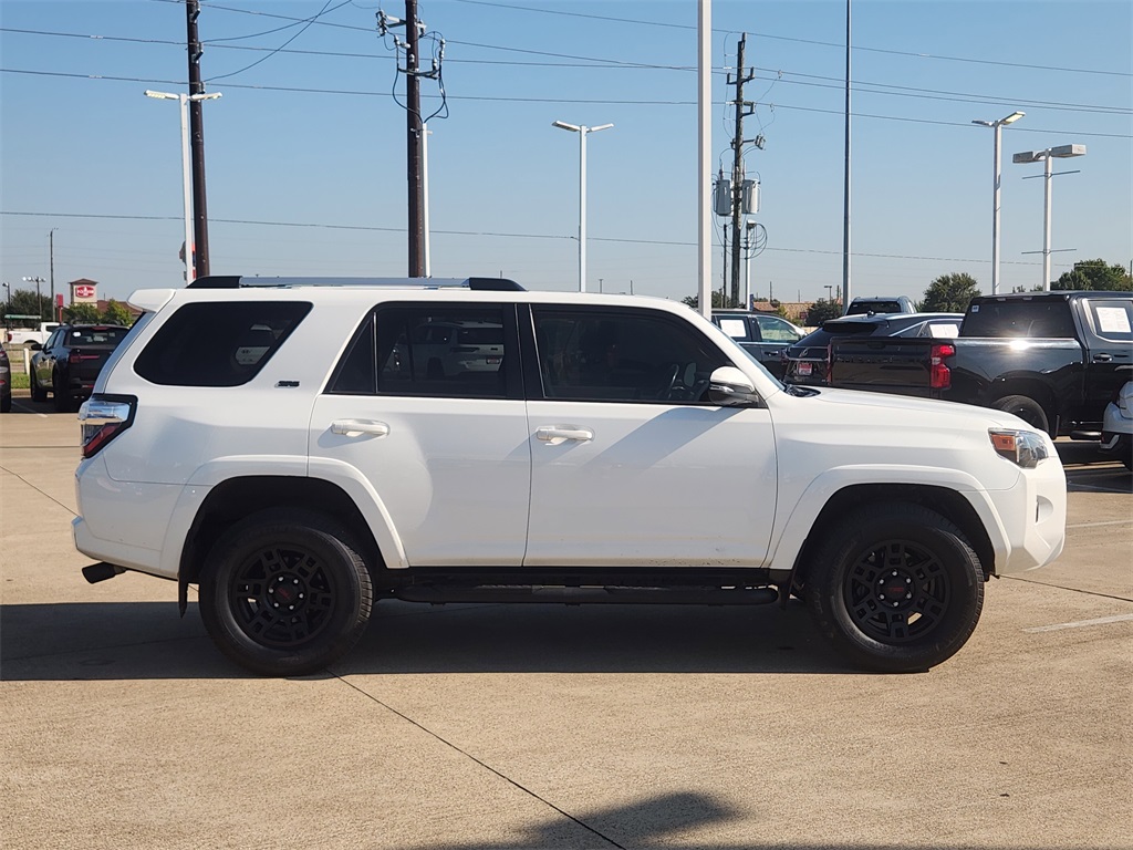 2021 Toyota 4Runner SR5 Premium photo 3
