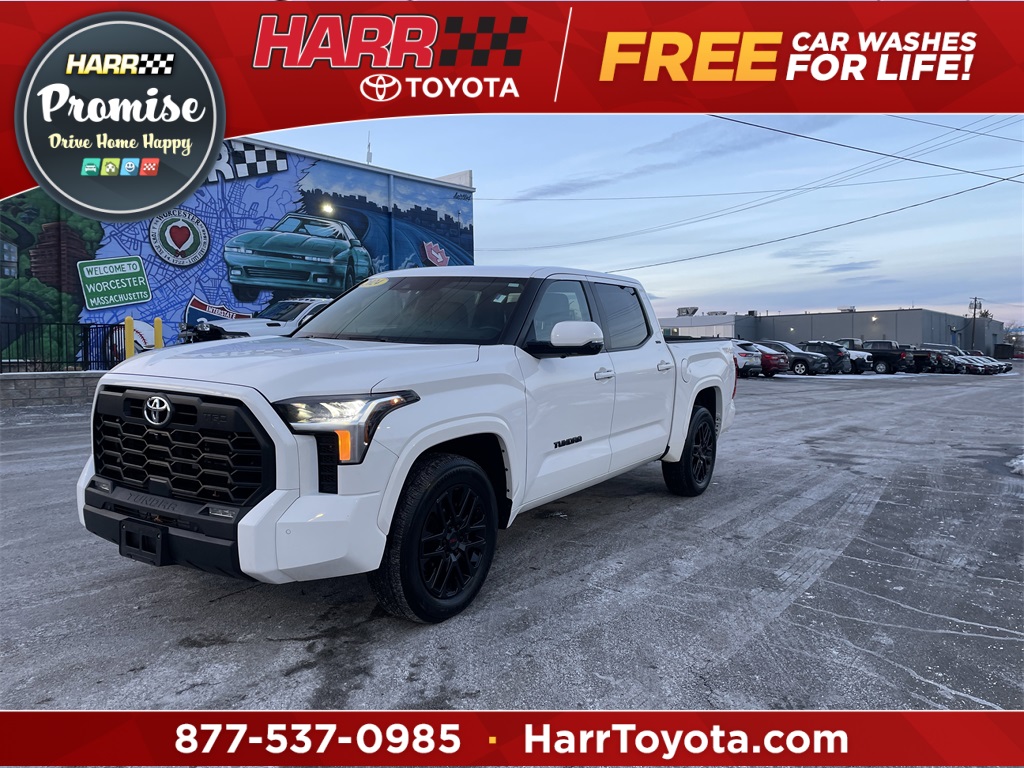 2024 Toyota Tundra SR5's photo