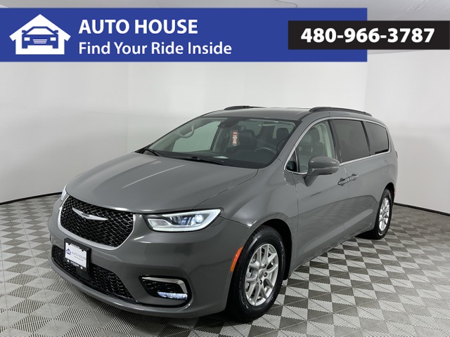 222112024 Chrysler Pacifica Touring L