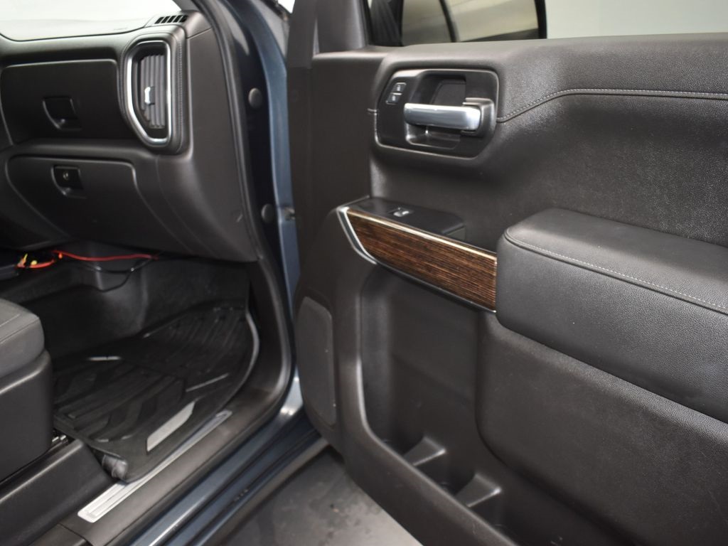 2020 Dark Sky Metallic GMC Sierra 1500 SLE 4X4 Truck