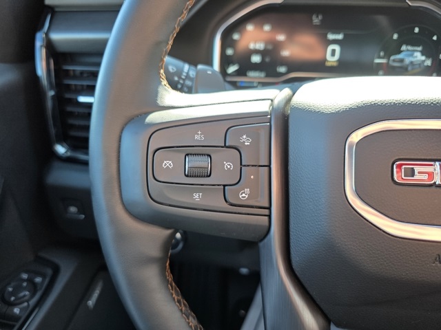 2024 GMC Sierra 1500 4WD Crew Cab Short Box AT4