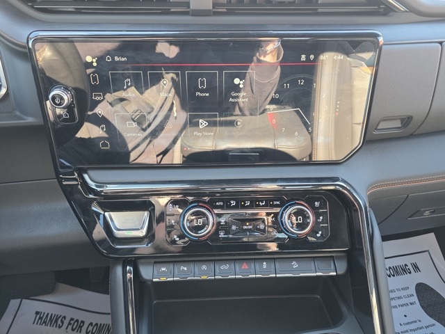 2024 GMC Sierra 1500 4WD Crew Cab Short Box AT4