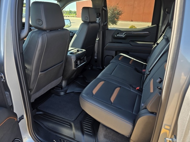 2024 GMC Sierra 1500 4WD Crew Cab Short Box AT4