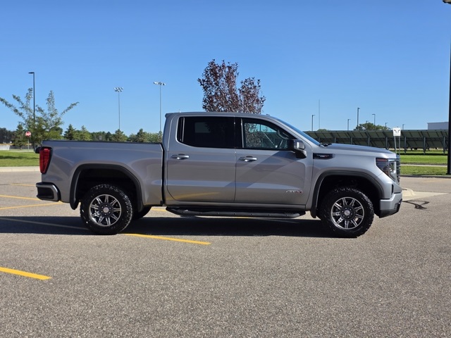 2024 GMC Sierra 1500 4WD Crew Cab Short Box AT4