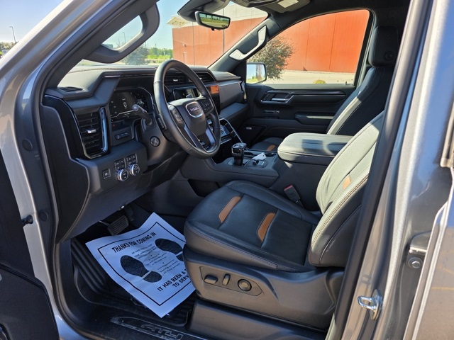 2024 GMC Sierra 1500 4WD Crew Cab Short Box AT4