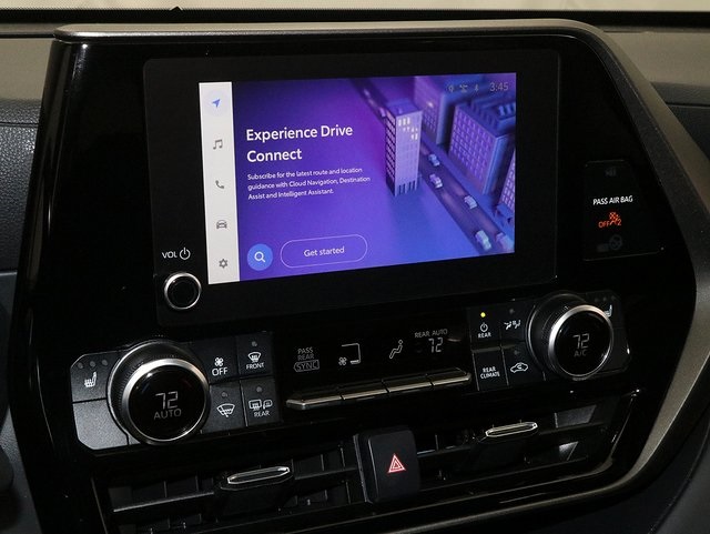2023 Toyota Highlander XLE photo 12