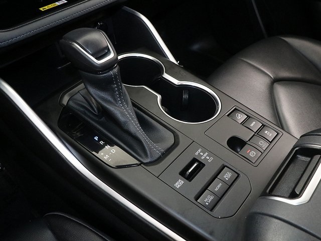 2023 Toyota Highlander XLE photo 15