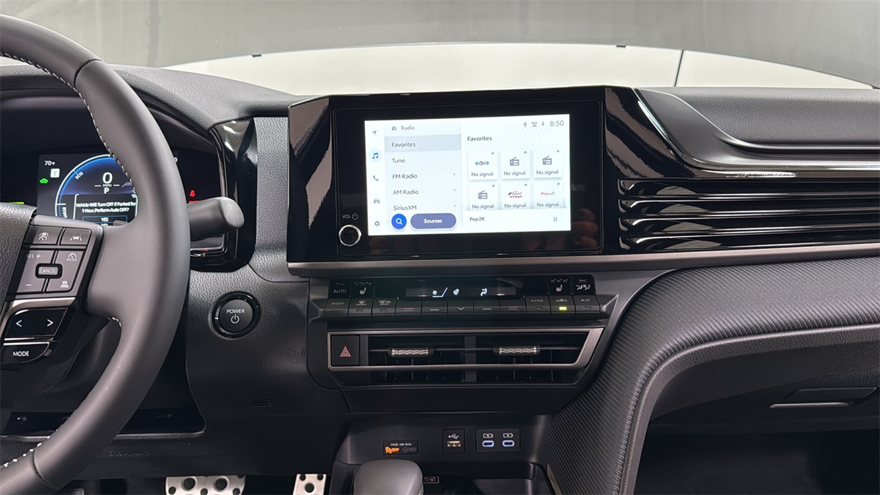 2026 Toyota Camry SE photo 10