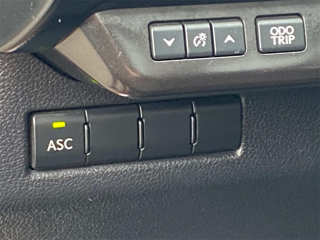 2019 Lexus UX 250h photo 26