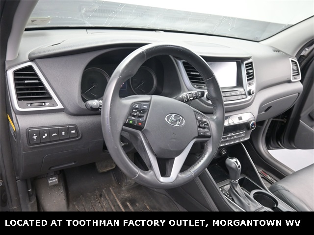 2016 Ash Black Hyundai Tucson Limited FWD SUV