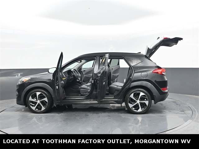 2016 Ash Black Hyundai Tucson Limited FWD SUV