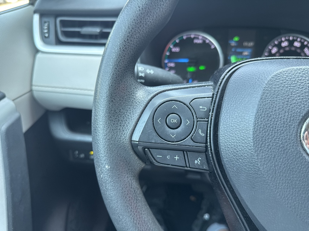 2022 Silver Toyota RAV4 XLE AWD SUV