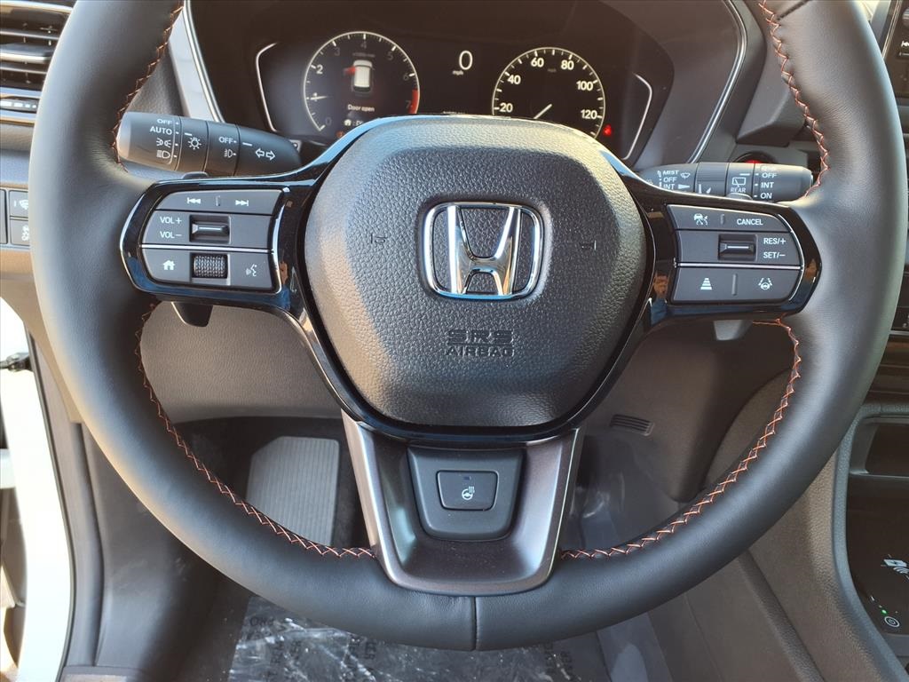 new 2025 Honda Pilot car, priced at $51,305