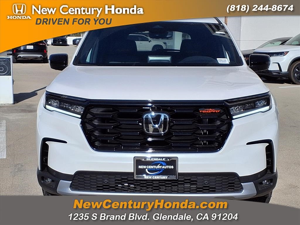 new 2025 Honda Pilot car, priced at $51,305