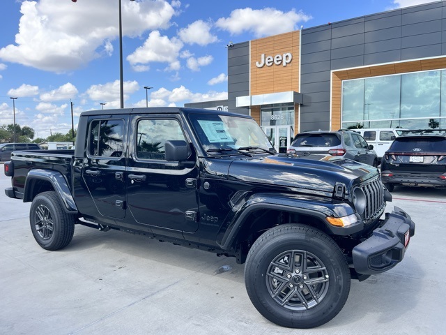 2025 Jeep Gladiator Sport S's photo