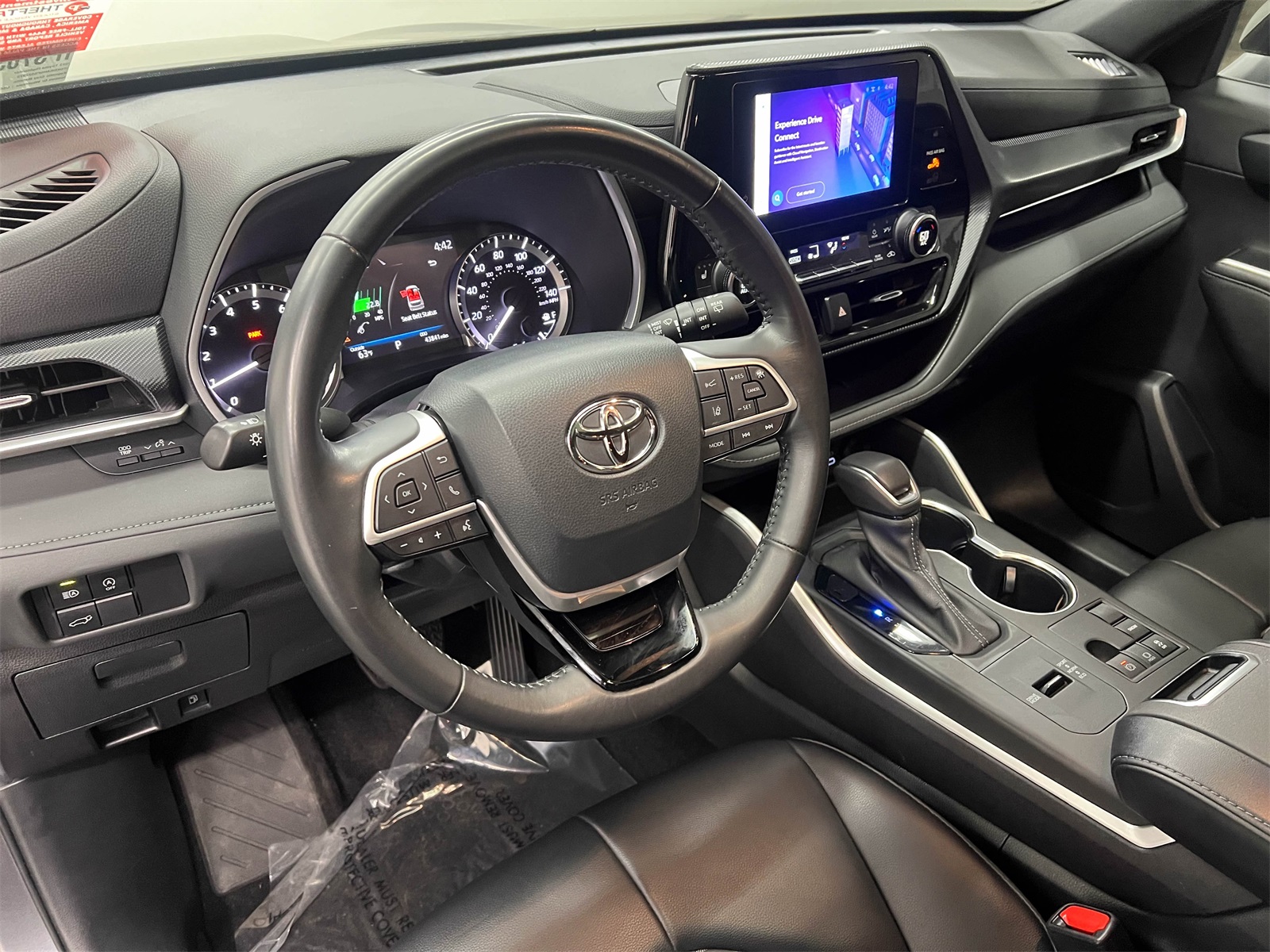 used 2023 Toyota Highlander car, priced at $35,788