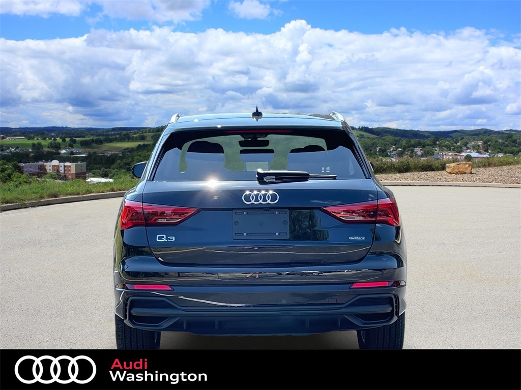 2025 Audi Q3 Premium S line 45 TFSI photo 4