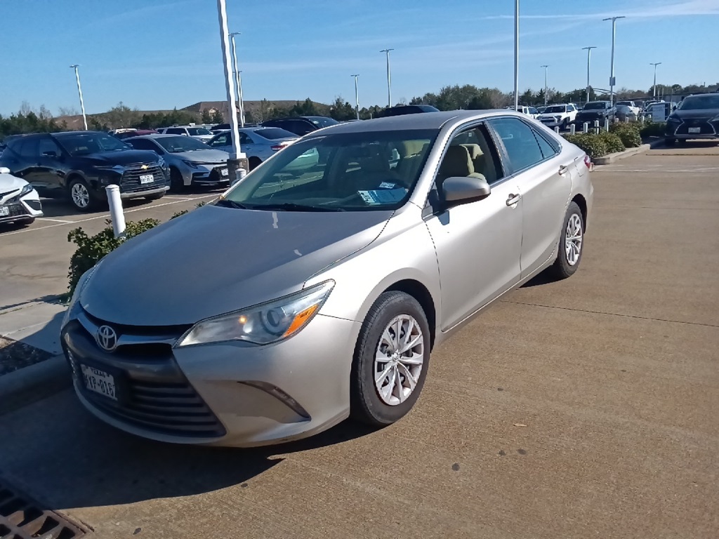 2017 Toyota Camry LE