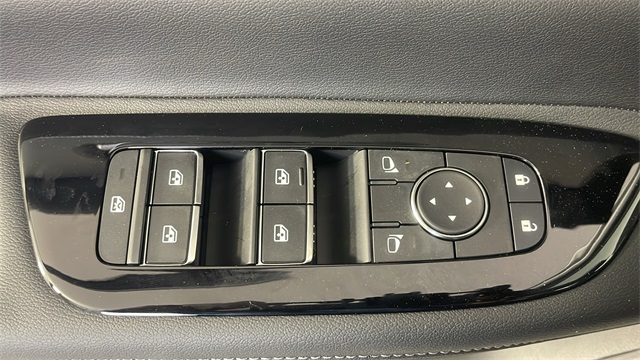 2025 Brilliant Silver Metallic Nissan Murano SL AWD SUV