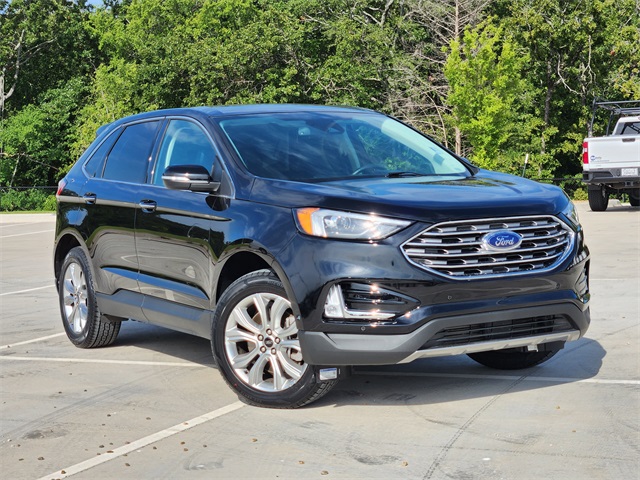 2023 Black Metallic Ford Edge Titanium AWD SUV