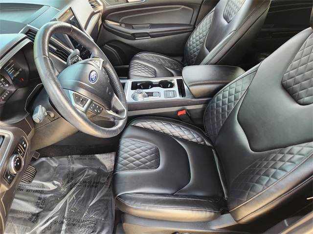 2023 Black Metallic Ford Edge Titanium AWD SUV