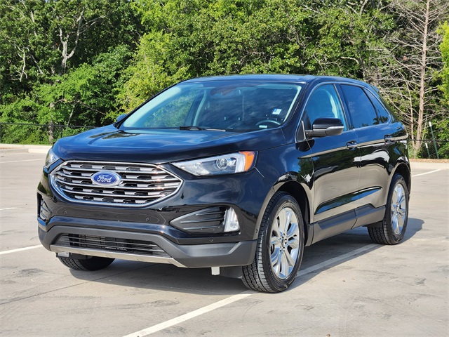 2023 Black Metallic Ford Edge Titanium AWD SUV