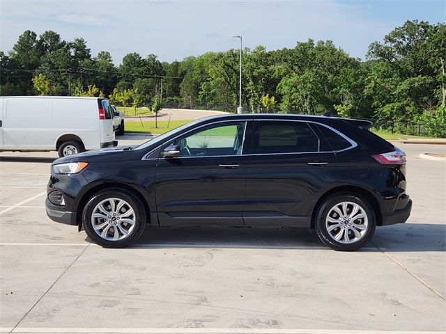 2023 Black Metallic Ford Edge Titanium AWD SUV