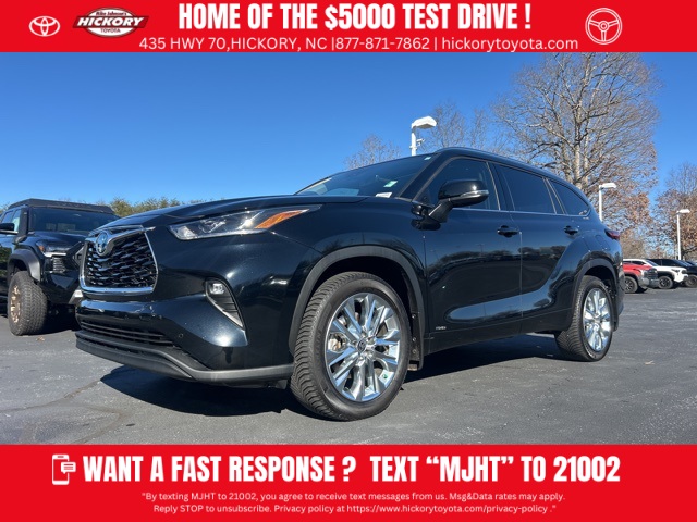 2023 Toyota Highlander Limited's photo