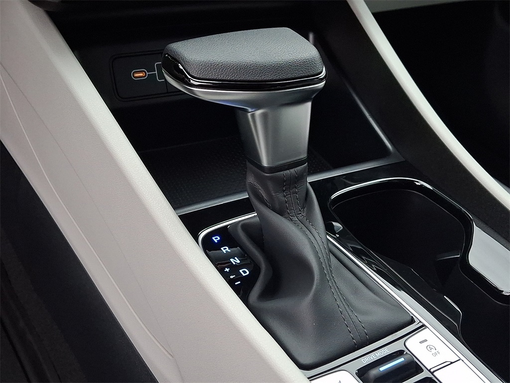 new 2026 Hyundai Tucson car, priced at $33,798