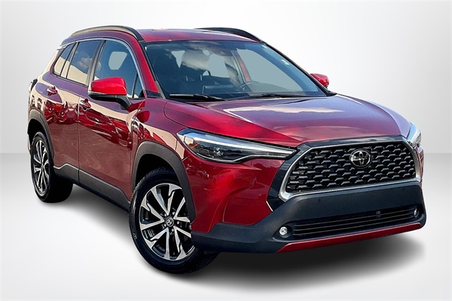 2022 Toyota Corolla Cross XLE's photo