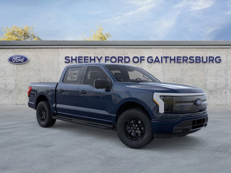 2025 Ford F-150 Lightning XLT's photo