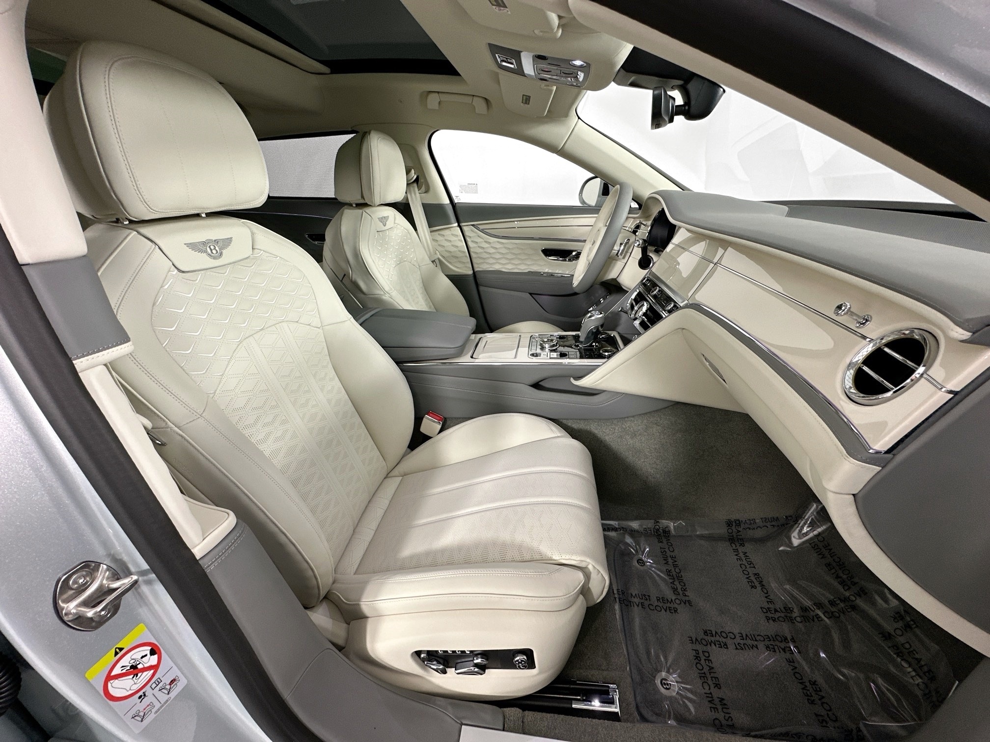 new 2025 Bentley Flying Spur car