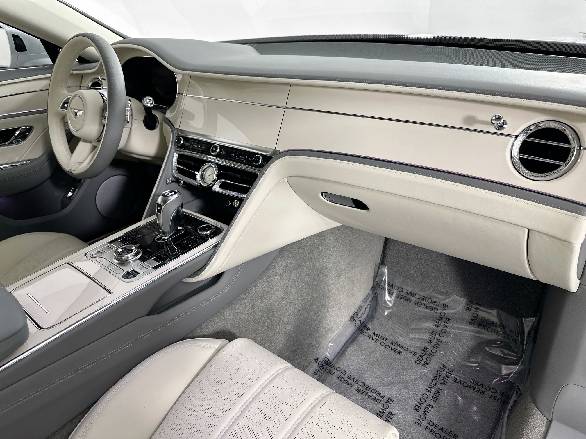 new 2025 Bentley Flying Spur car