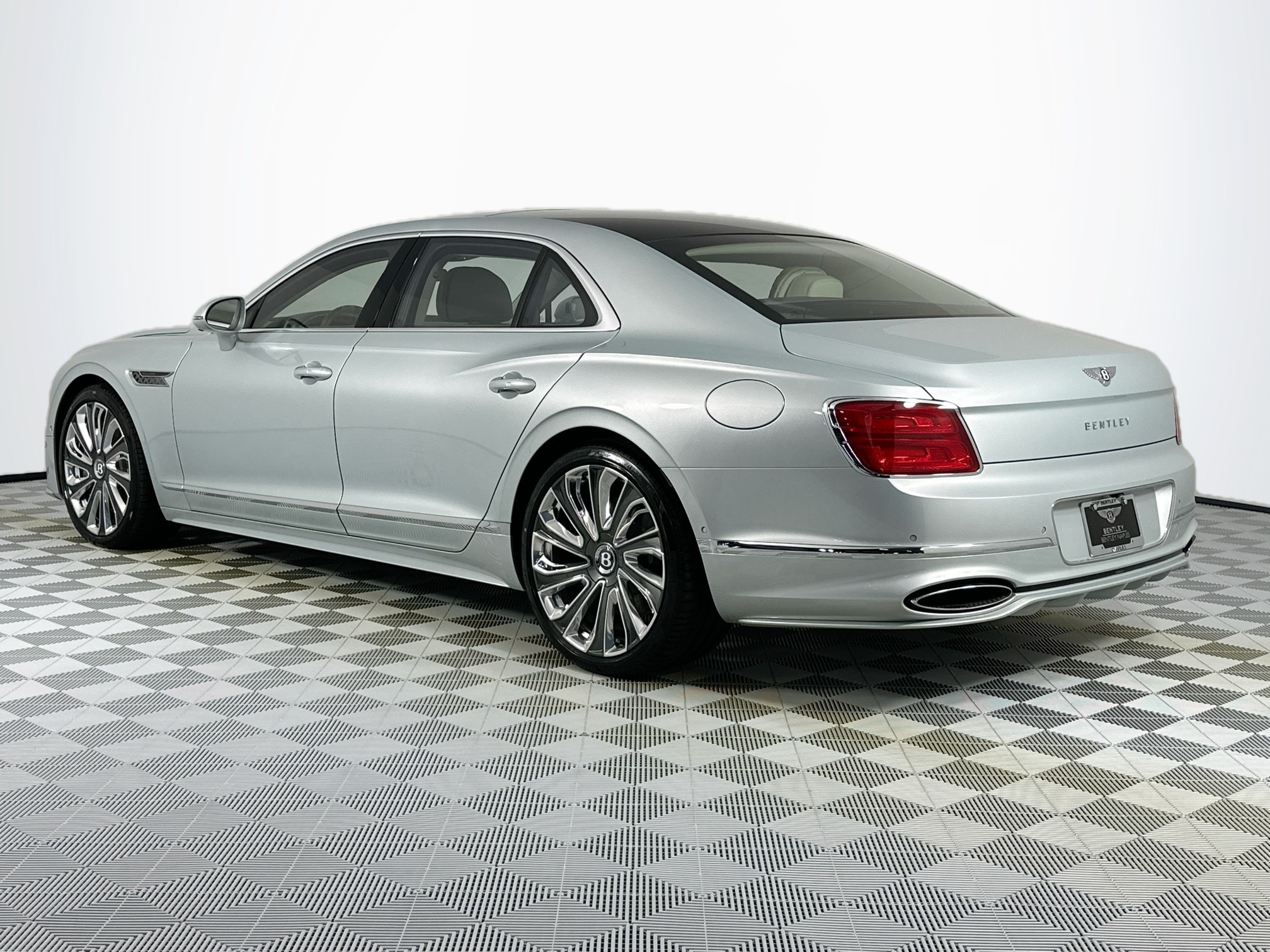 new 2025 Bentley Flying Spur car