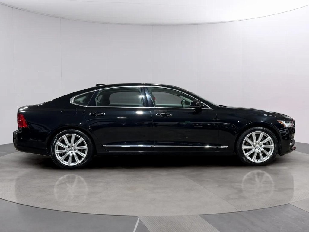 2018 Volvo S90 T8 Inscription photo 2