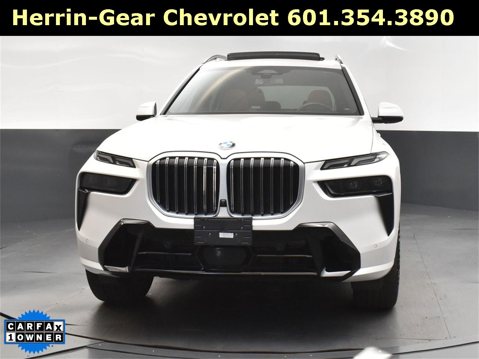 2024 White Metallic BMW X7 xDrive40i AWD SUV