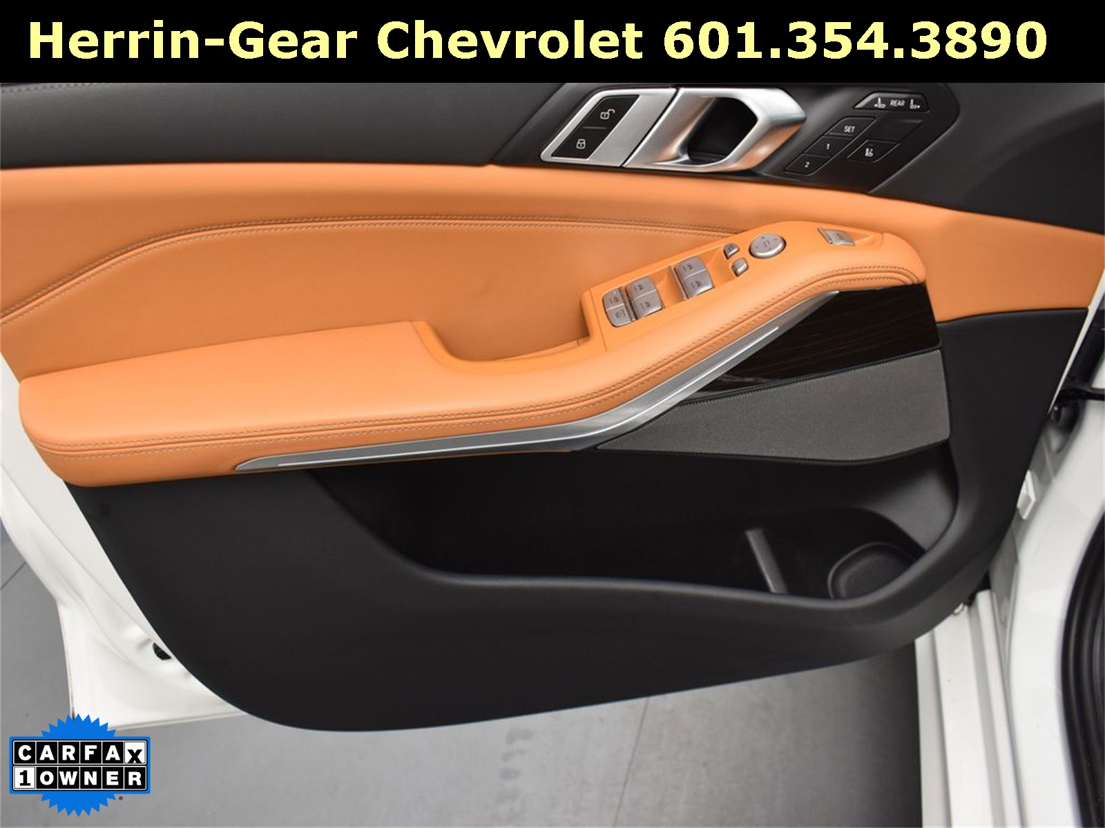 2024 White Metallic BMW X7 xDrive40i AWD SUV