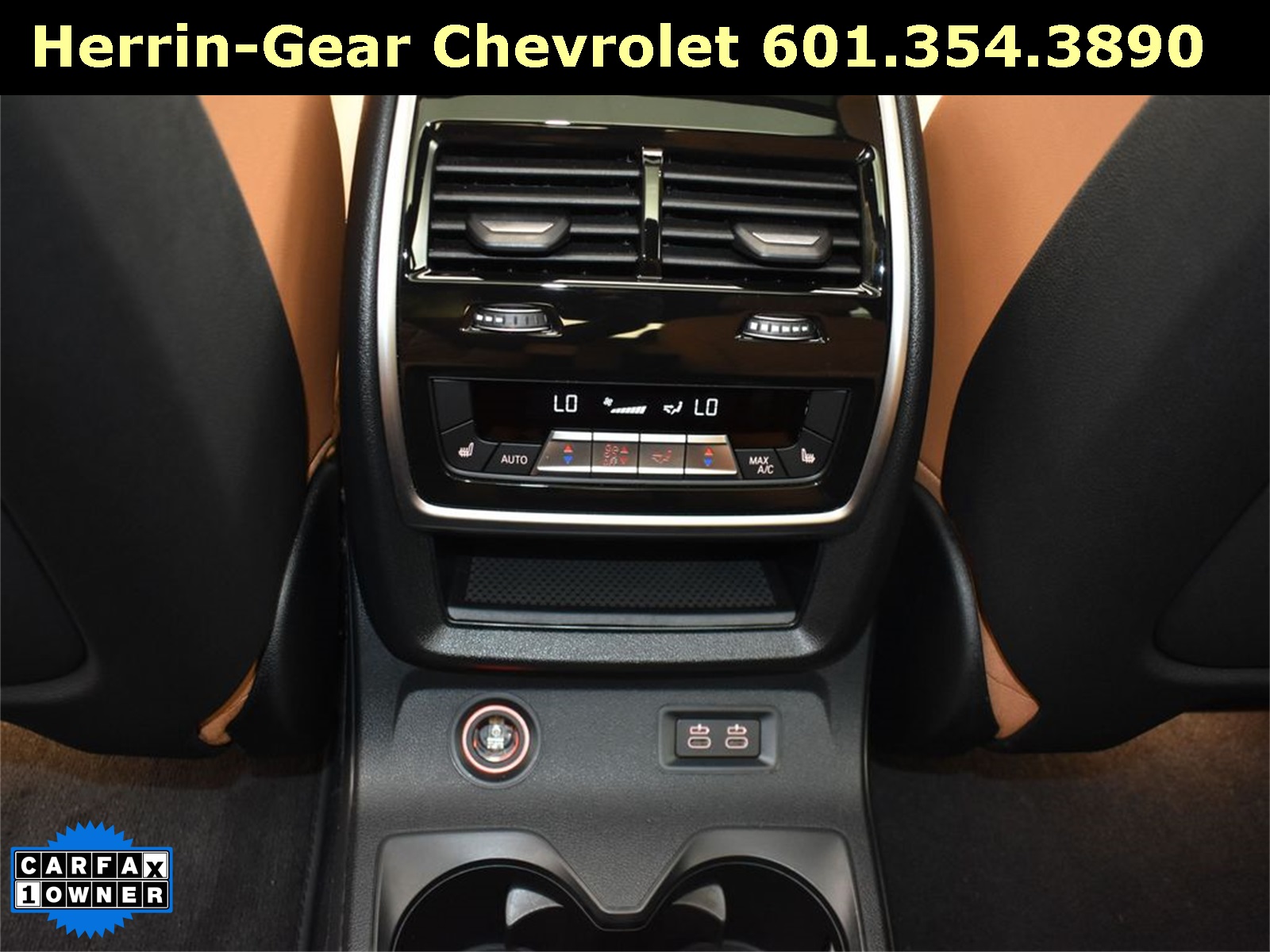 2024 White Metallic BMW X7 xDrive40i AWD SUV