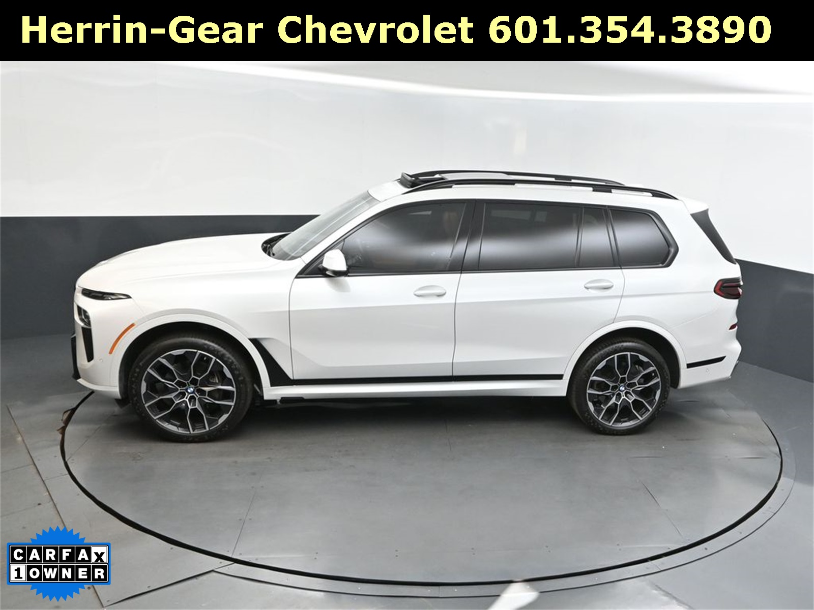 2024 White Metallic BMW X7 xDrive40i AWD SUV
