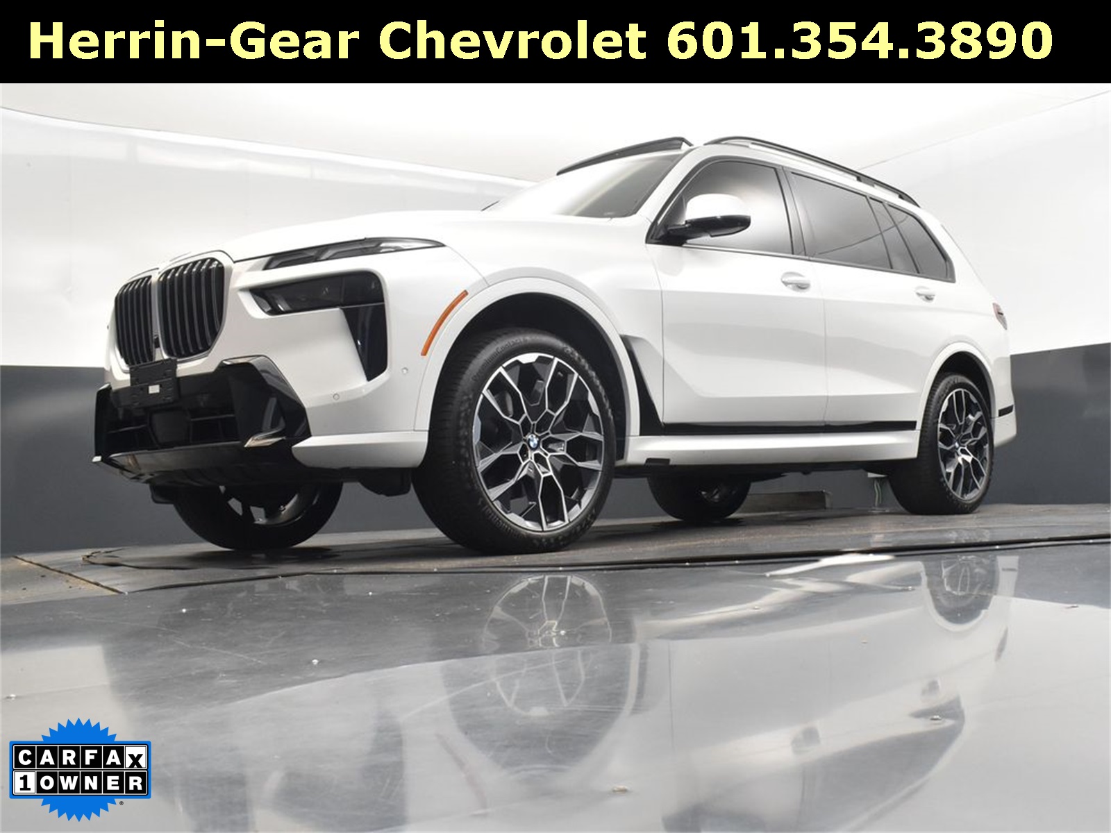 2024 White Metallic BMW X7 xDrive40i AWD SUV
