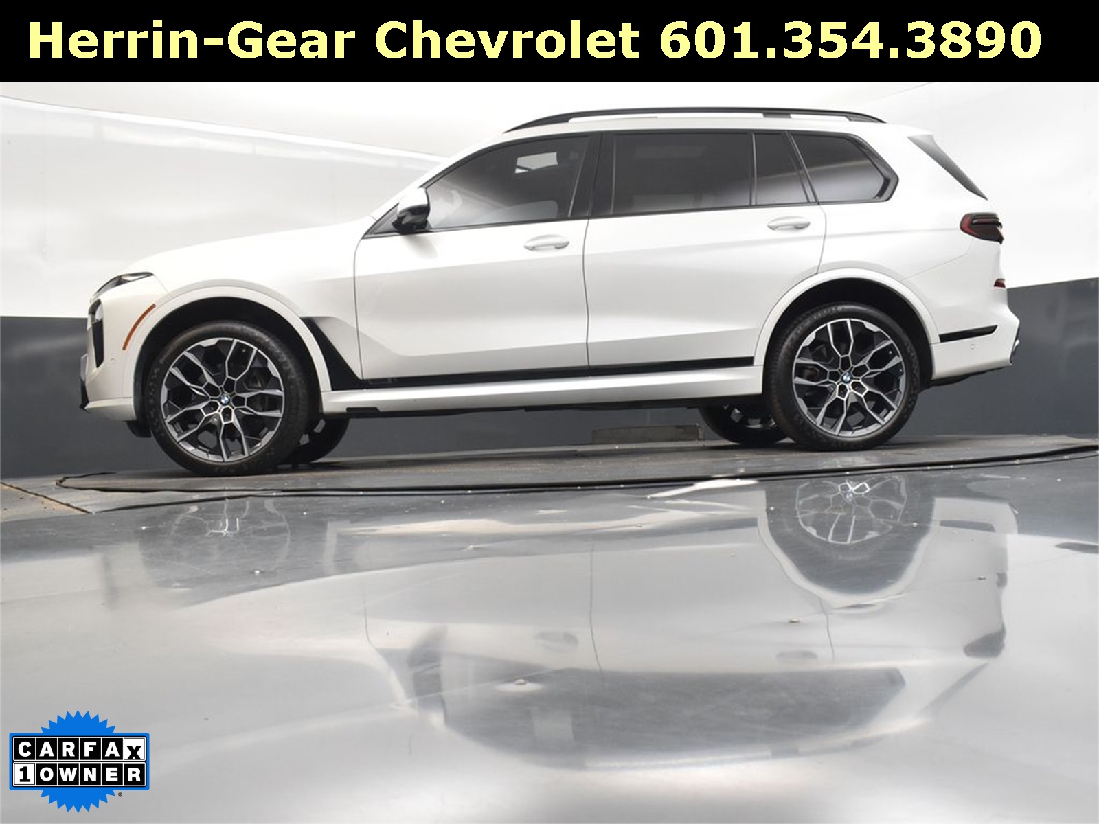 2024 White Metallic BMW X7 xDrive40i AWD SUV
