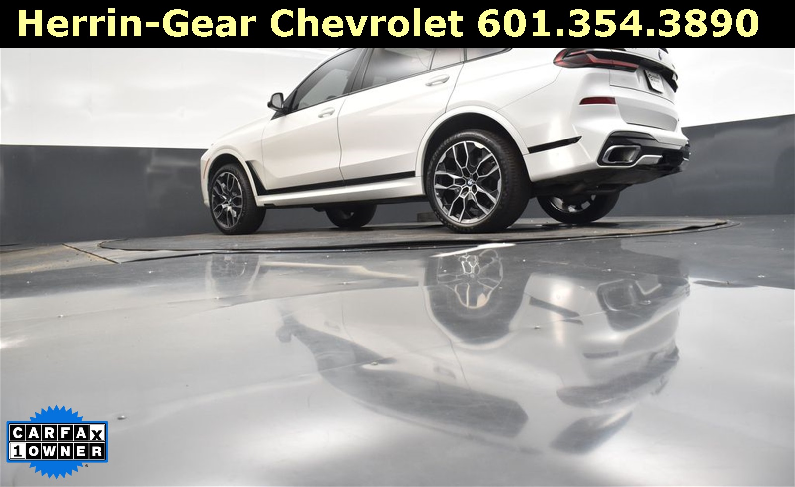 2024 White Metallic BMW X7 xDrive40i AWD SUV
