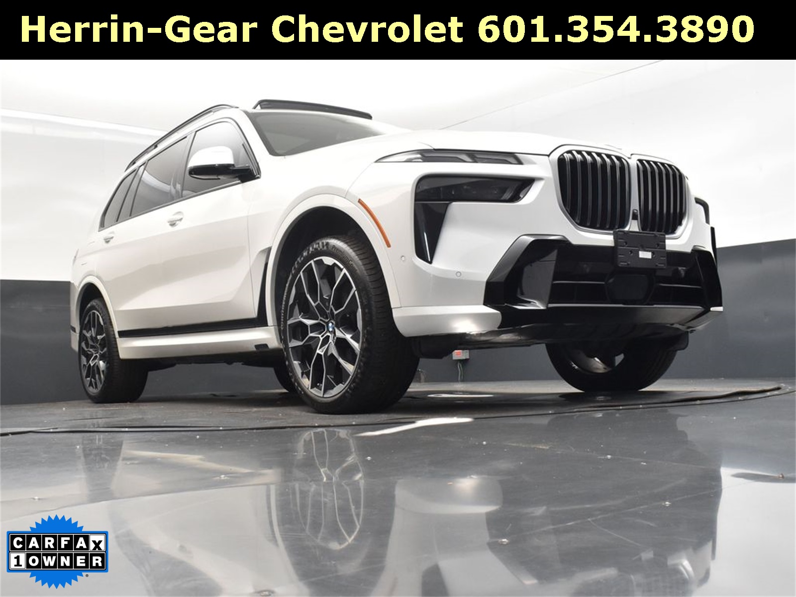 2024 White Metallic BMW X7 xDrive40i AWD SUV