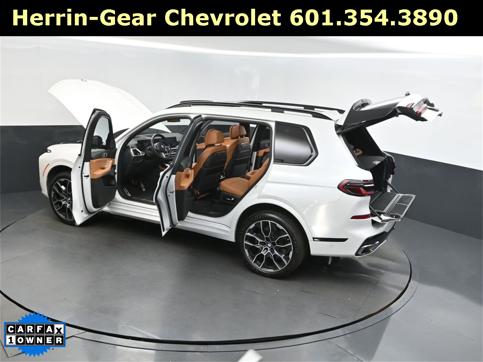 2024 White Metallic BMW X7 xDrive40i AWD SUV