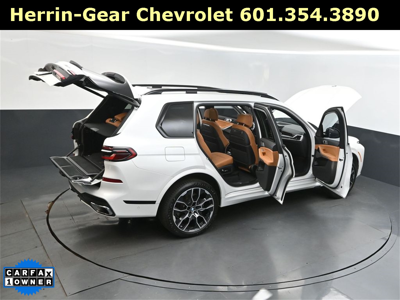 2024 White Metallic BMW X7 xDrive40i AWD SUV